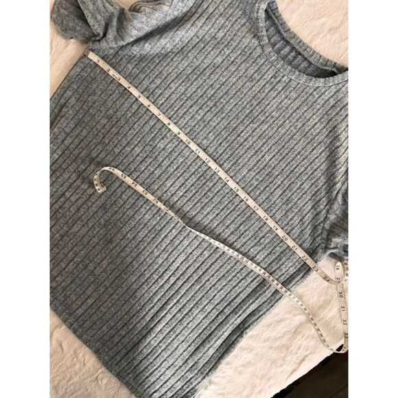 Women’s Gray Ribbed Matching Set Size Large - Picture 4 of 10